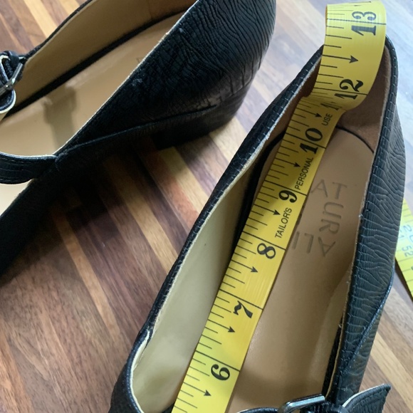Naturalizer "Florencia" Pointed Toe Mary Jane - Picture 9 of 10